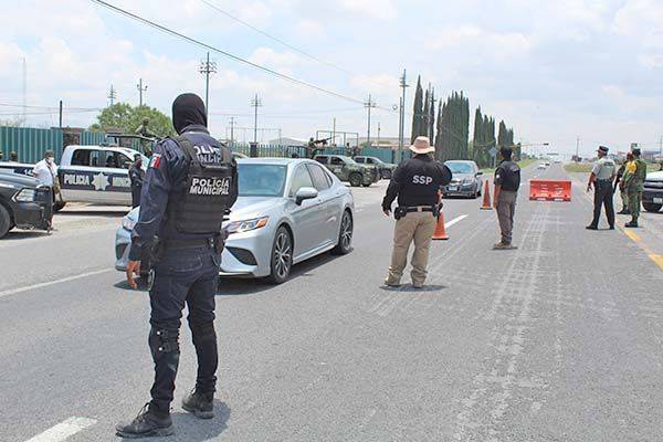 Mega operativo en Carretera 57