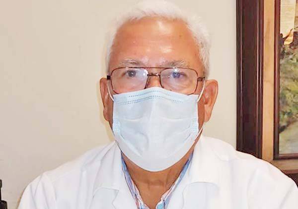 Recibe DIF Monclova pelucas oncológicas