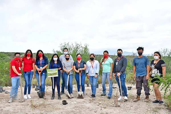 Exitosa convocatoria a reforestar el Ecoparque