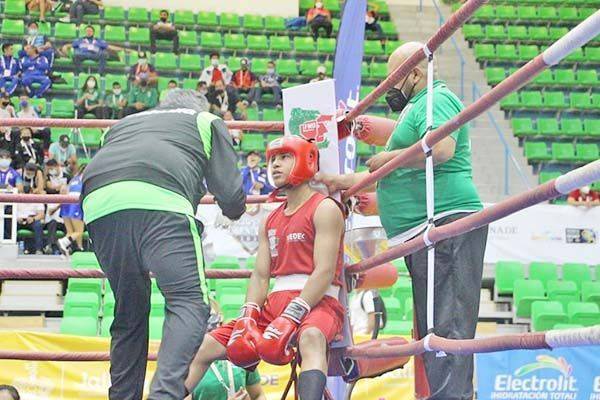 Gana César Lara Oro en Boxeo de Nacionales 2021