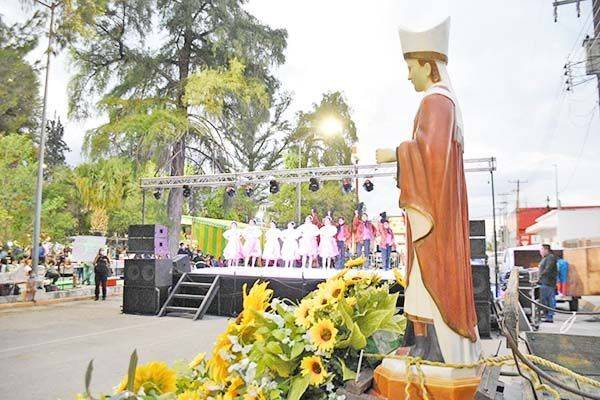 Festival artístico y pirotecnia en SB