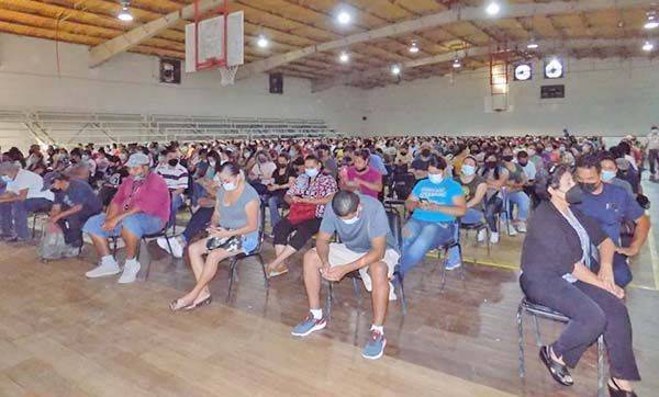 Sufren millennials por vacuna contra Covid