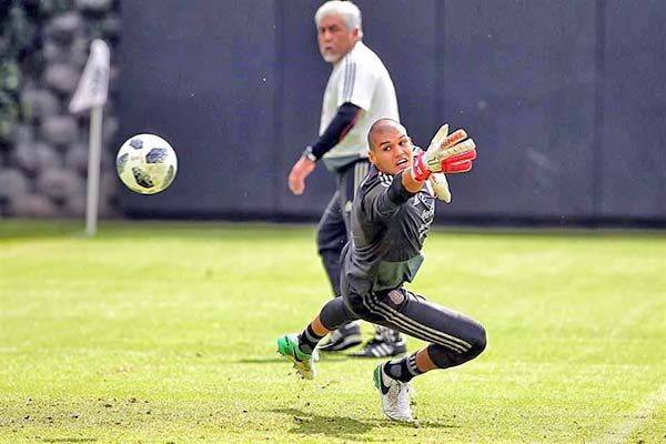 Pone Selección de Líbano los ojos en Gibrán Lajud