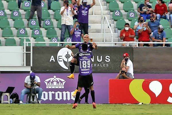 Da Sanvezzo triunfo a Mazatlán FC con doblete