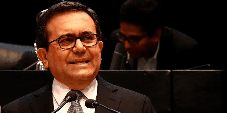 FGR obtiene vinculación a proceso contra Ildefonso Guajardo por presunto enriquecimiento ilícito