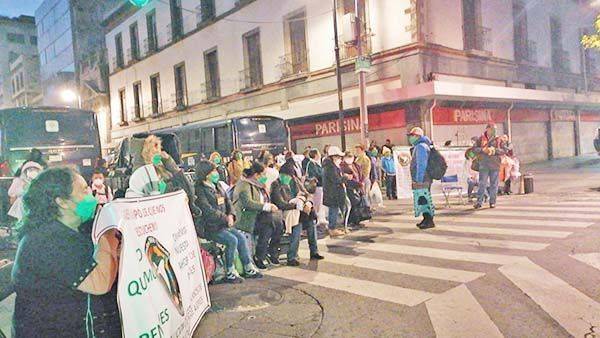 Con protesta en CDMX piden devuelvan ahorro