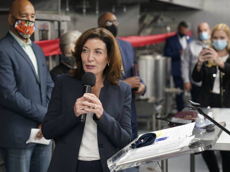 Kathy Hochul, la discreta mujer que relevará a Cuomo al mando de NY