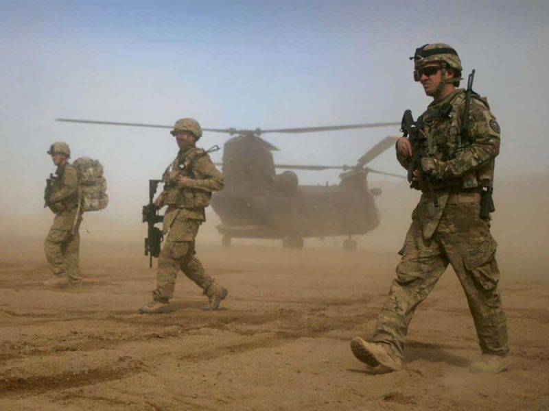 EU aumenta despliegue militar en Afganistán y advierte a talibanes