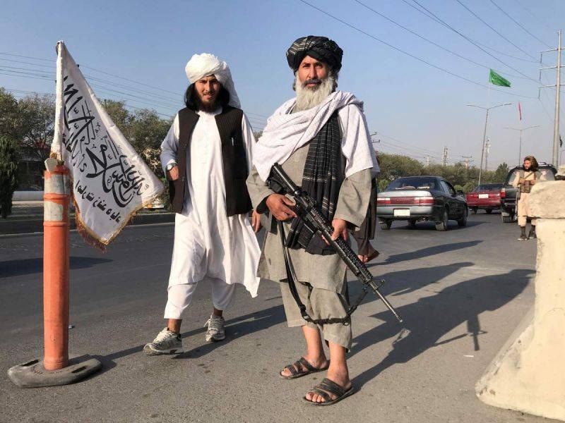 Rusia y China tienden la mano a los talibanes