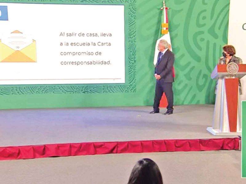 Docentes estudian guía operativa; uso de cubrebocas obligatorio