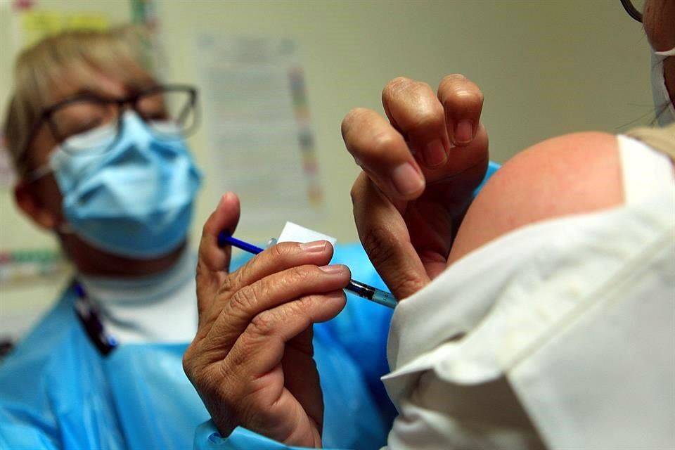 Docentes en Tamaulipas buscan segunda dosis de vacuna para regreso seguro a las aulas