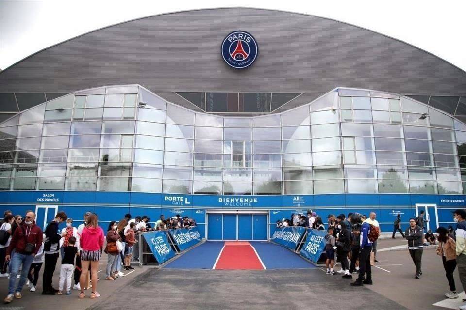 Cimbra a París posible llegada de Messi