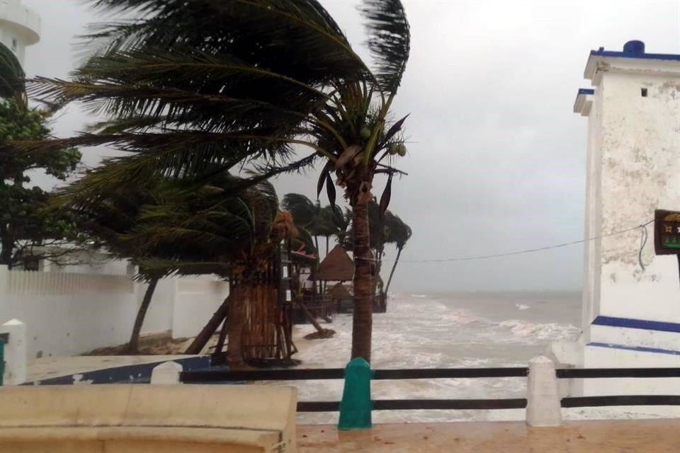 Toca tierra ‘Grace’ en Quintana Roo