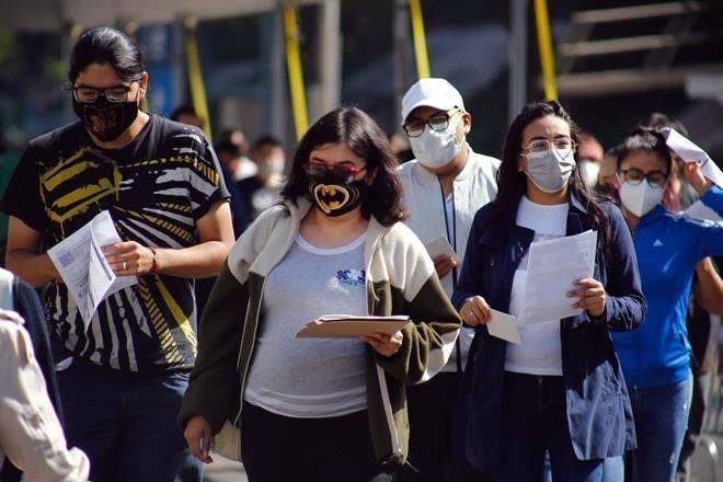 Sigue CDMX en naranja; vacunarán en 4 alcaldías a los de 18