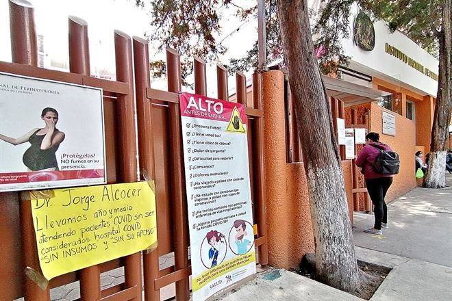 Repunta 562% Covid y hospitales ¡sin gel!