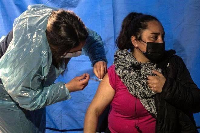 Tiene Sinovac efectividad de 58.5% contra síntomas de Covid