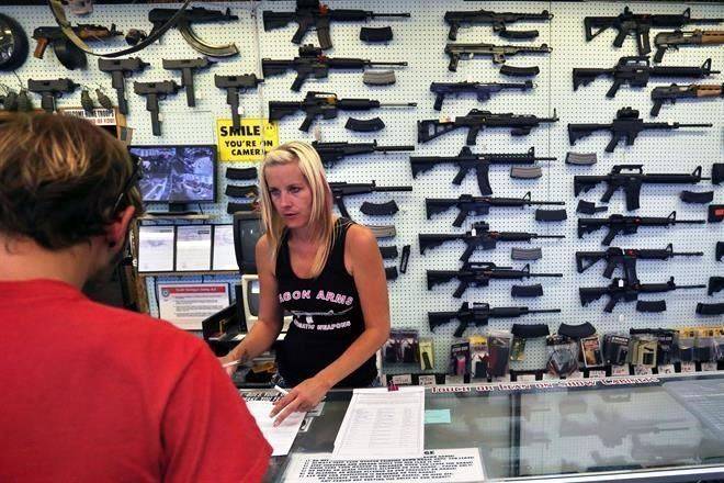 Demanda México a fabricantes de armas en EU