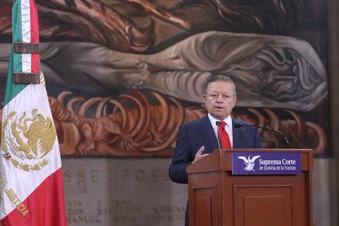 Aplauden jueces rechazo de Zaldívar a ‘regalazo’