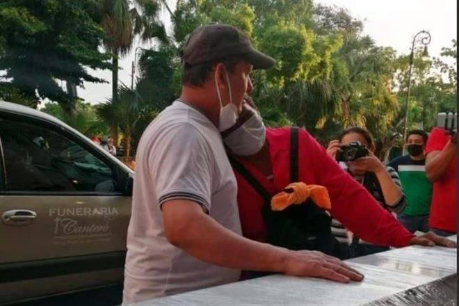 Detienen a policías por asesinato de joven en Mérida