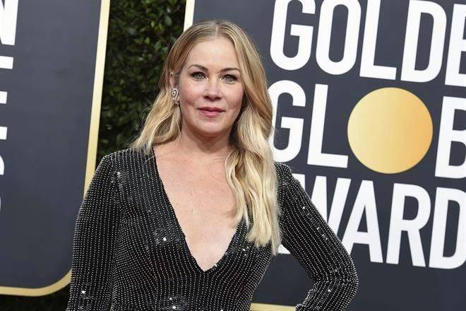 Padece Christina Applegate esclerosis múltiple