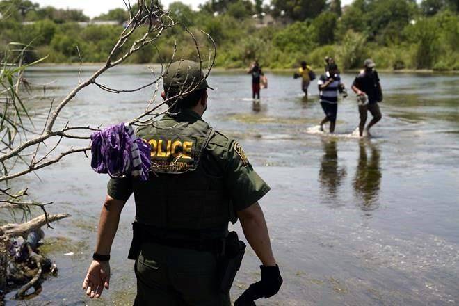 Alista Biden reforma a proceso de asilo en la frontera