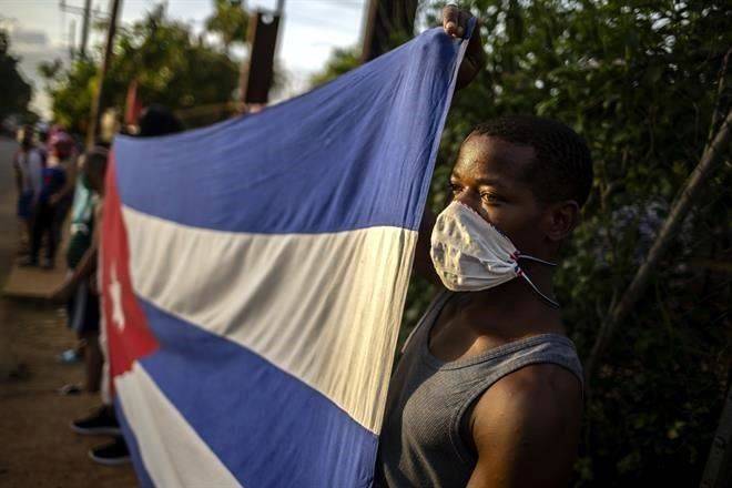 Denuncian médicos desabasto en Cuba