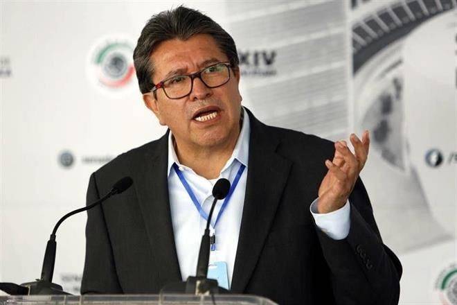 INE no puede sustituir a Legislativo en revocación.- Monreal