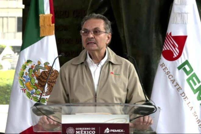 Suman 5 muertos por incendio en plataforma de Pemex