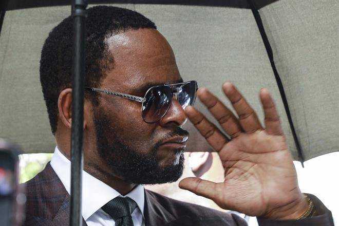 R. Kelly se consideraba un genio, afirma presunta víctima
