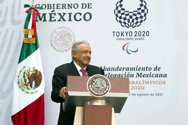 Celebra AMLO medallas paralímpicas en Tokio
