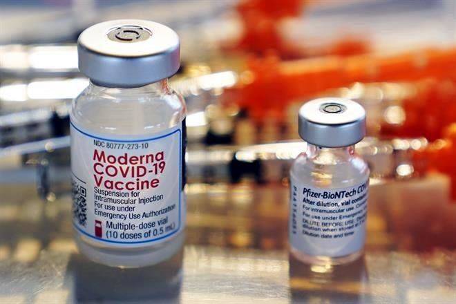 Genera Moderna doble de anticuerpos que Pfizer