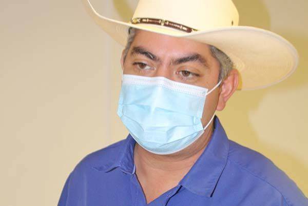 Exhorta Alcalde a los jóvenes a vacunarse