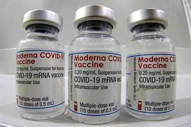Avalan en México vacuna de Moderna contra Covid