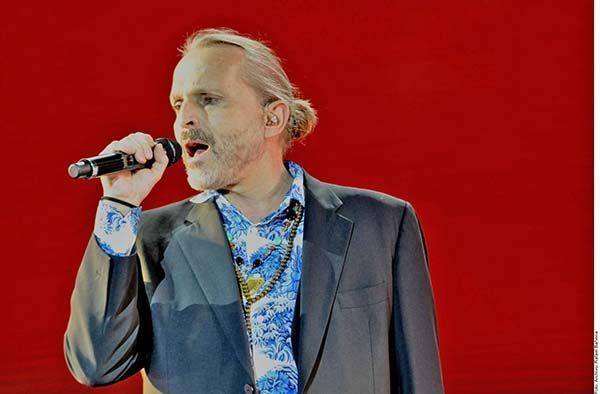 Se va Miguel Bosé por un tiempo