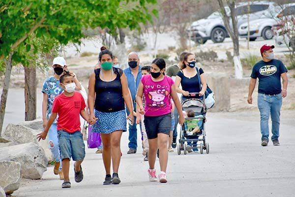 Pese a elevados casos no se frena movilidad