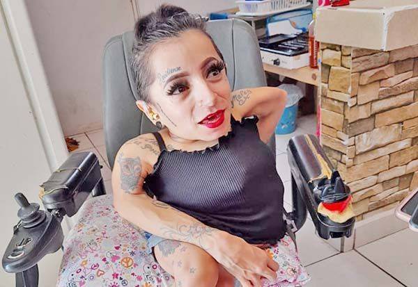 Busca ayuda para cirugía de su hijo