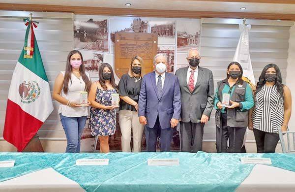 Reconoce Lecho a comunicadores