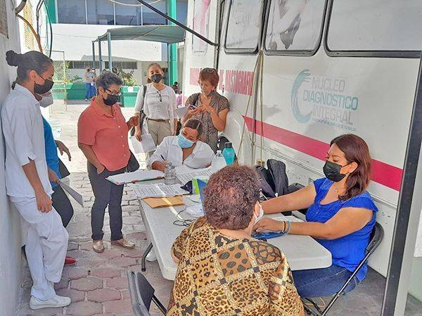 Hace IMSS jornada para detectar cáncer de mama