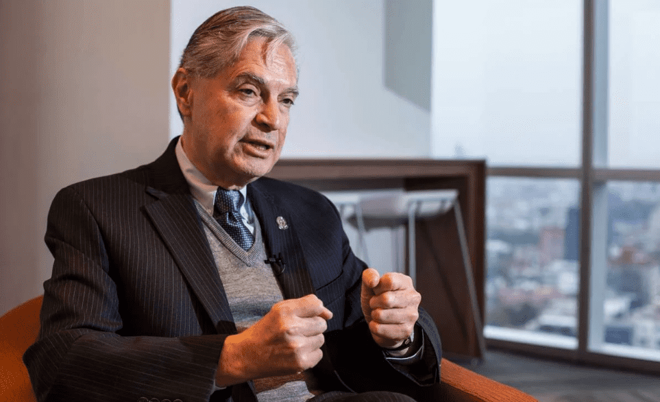 Giran orden de aprehensión contra Luis Ernesto Derbez, excanciller de Vicente Fox