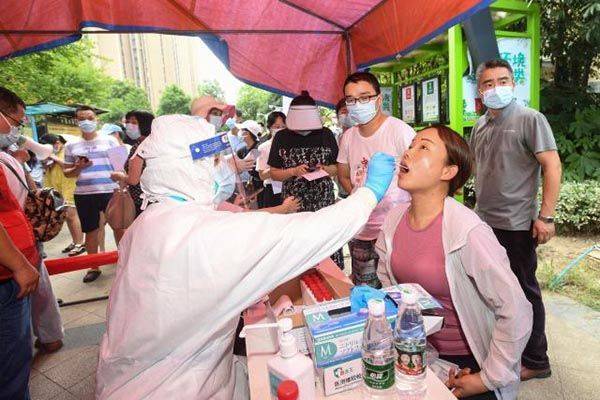 Aparece variante Delta en Wuhan; ordenan pruebas masivas