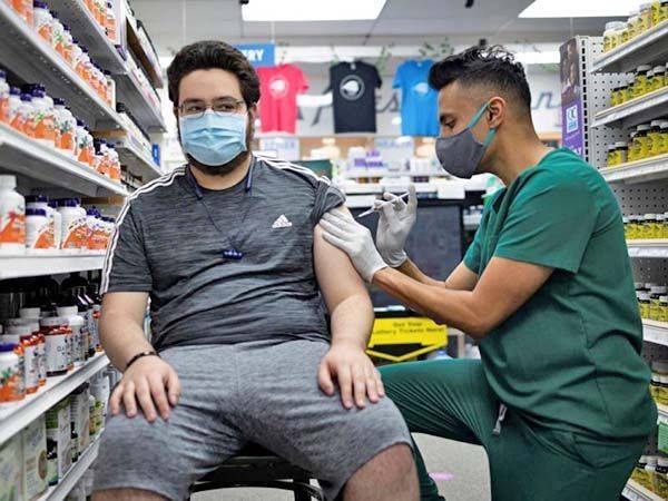 Pfizer pide permiso en EU de 3ra dosis