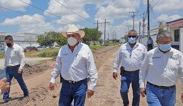 Renuevan calles en Zona Industrial