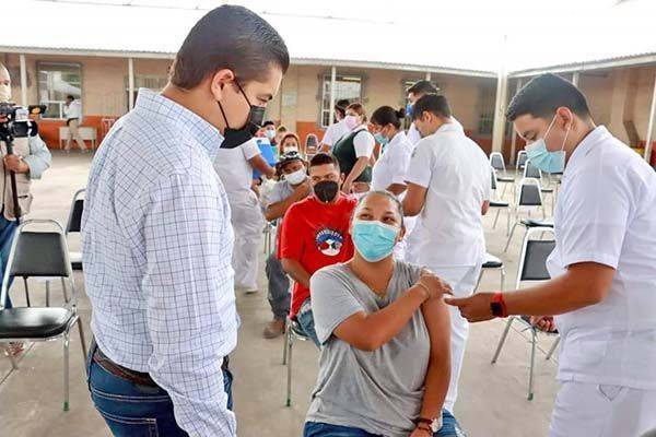 Exitosa vacunación de jóvenes en SJS