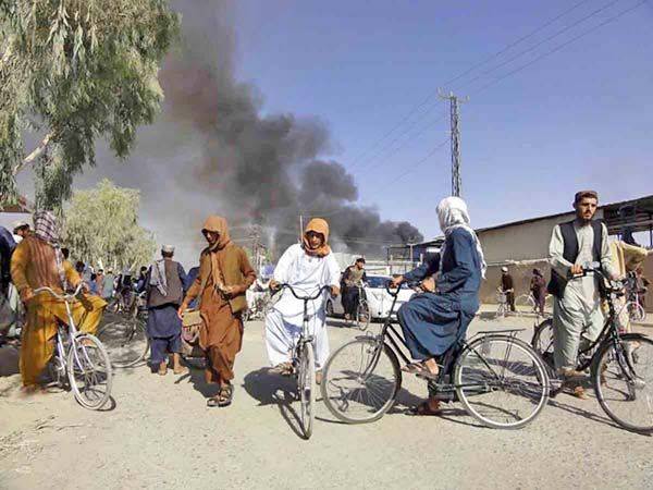 Talibanes se acercan a Kabul, capital de Afganistán