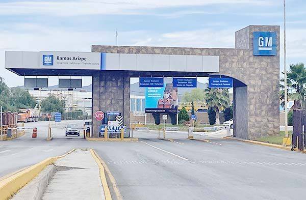 Sigue detenida la producción en GM