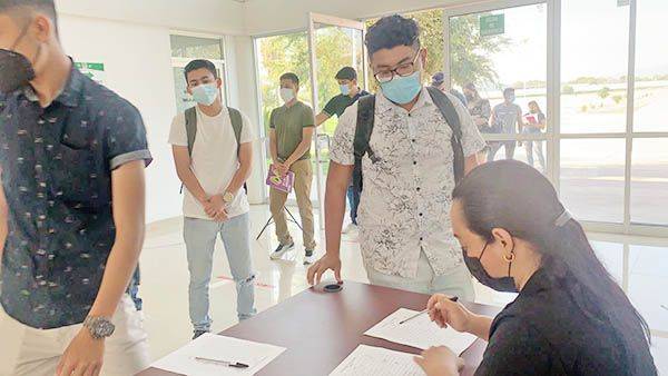 Regresa Politécnica a clases en modo hibrido
