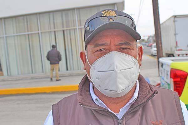 No resuelven taxistas fallas en sus unidades
