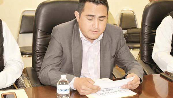 Discuten ediles por proyecto de vinatería