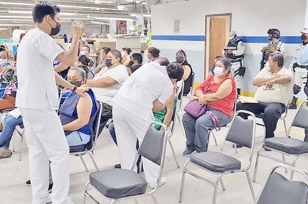 Vacunados 93% de trabajadores en PN