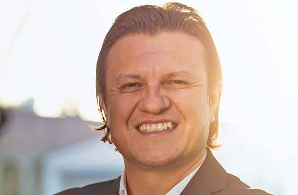 Gana catedrático de UAdeC premio